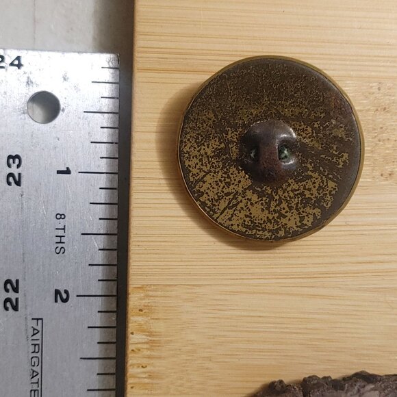 Button Red Gemstone Center Intricate Design Black Enamel Vintage Antique Patina - Picture 7 of 7